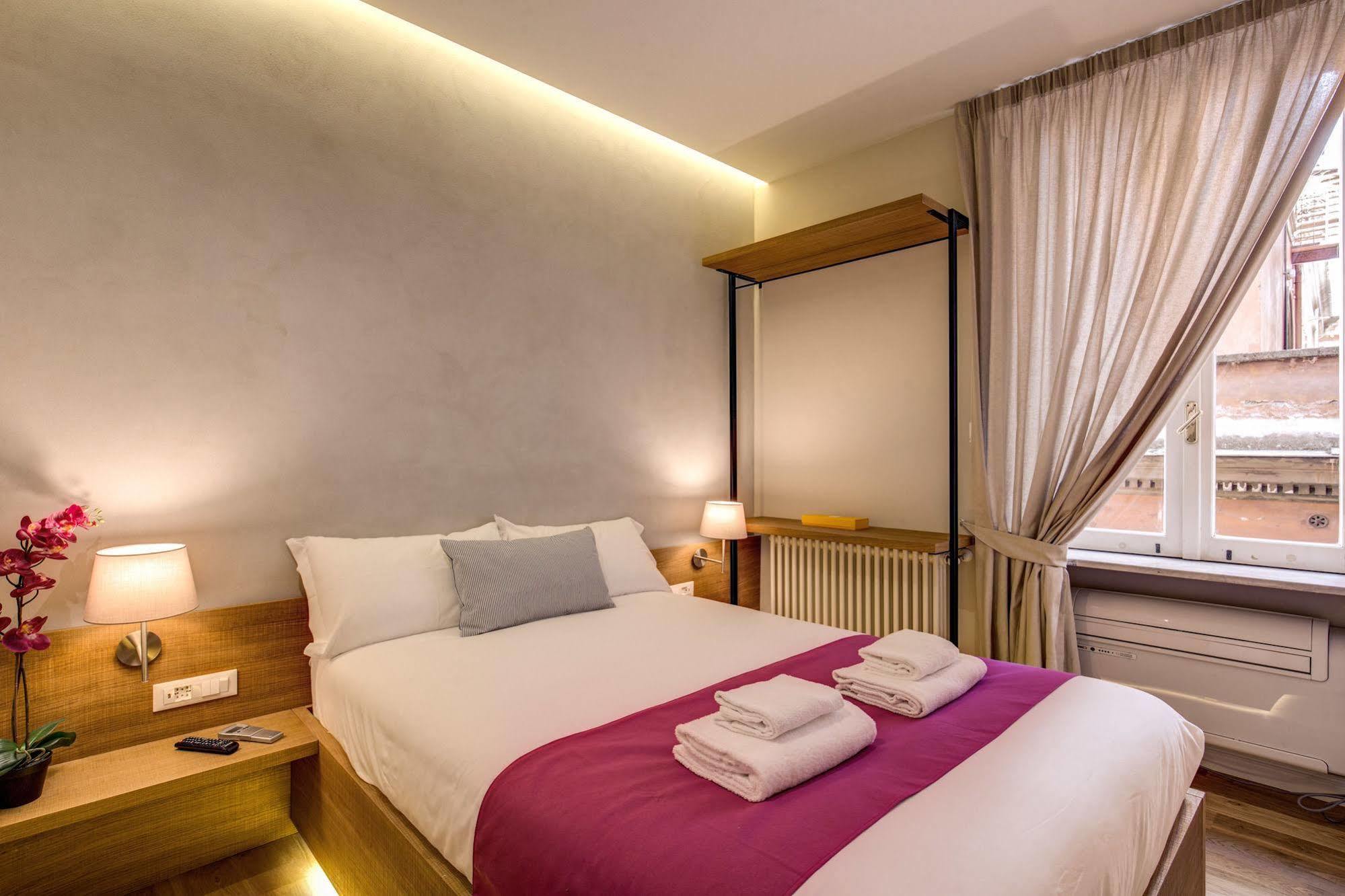 The Spanish Piazza Di Spagna Bed & Breakfast