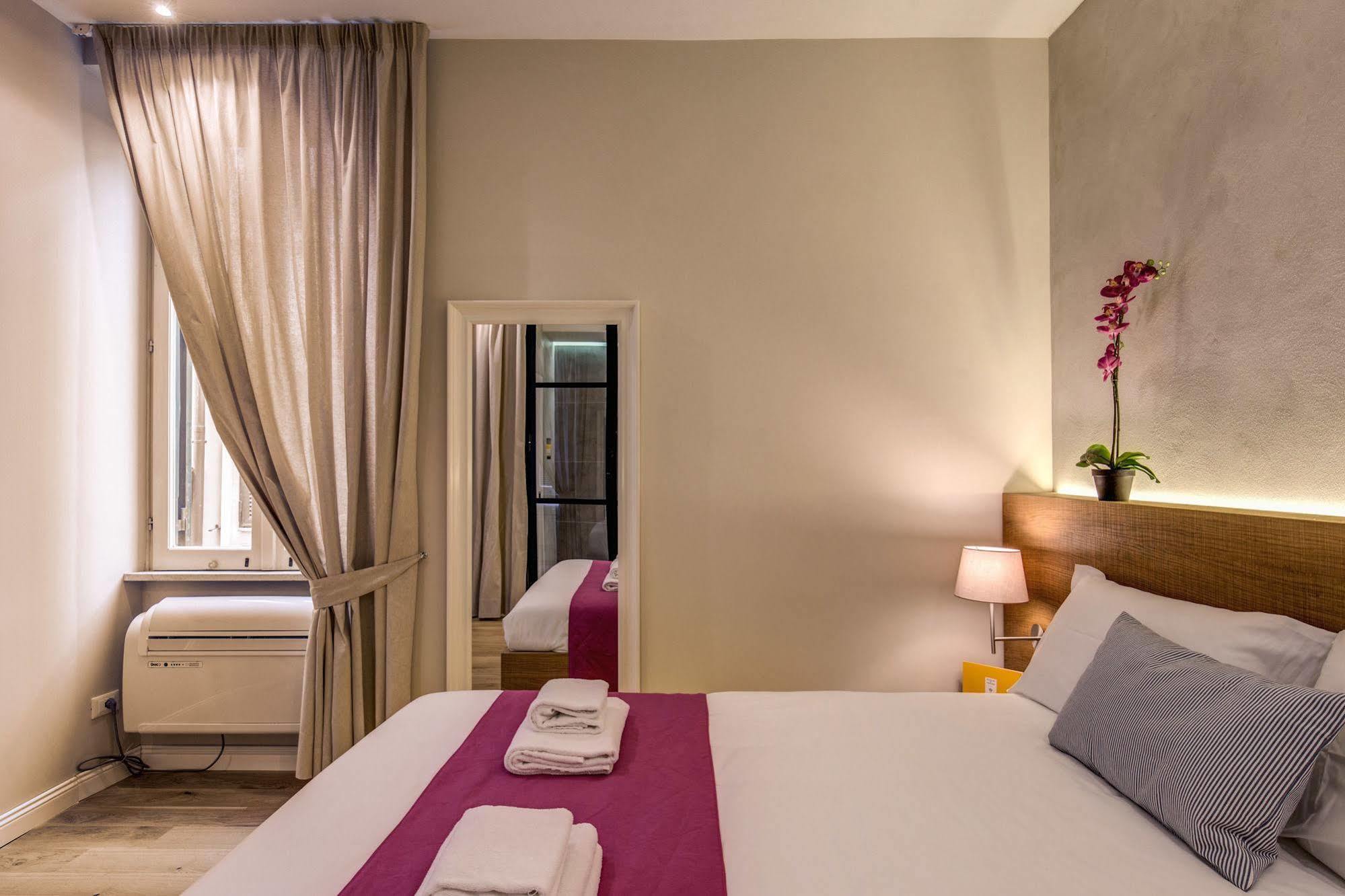 The Spanish Piazza Di Spagna Bed & Breakfast 2*