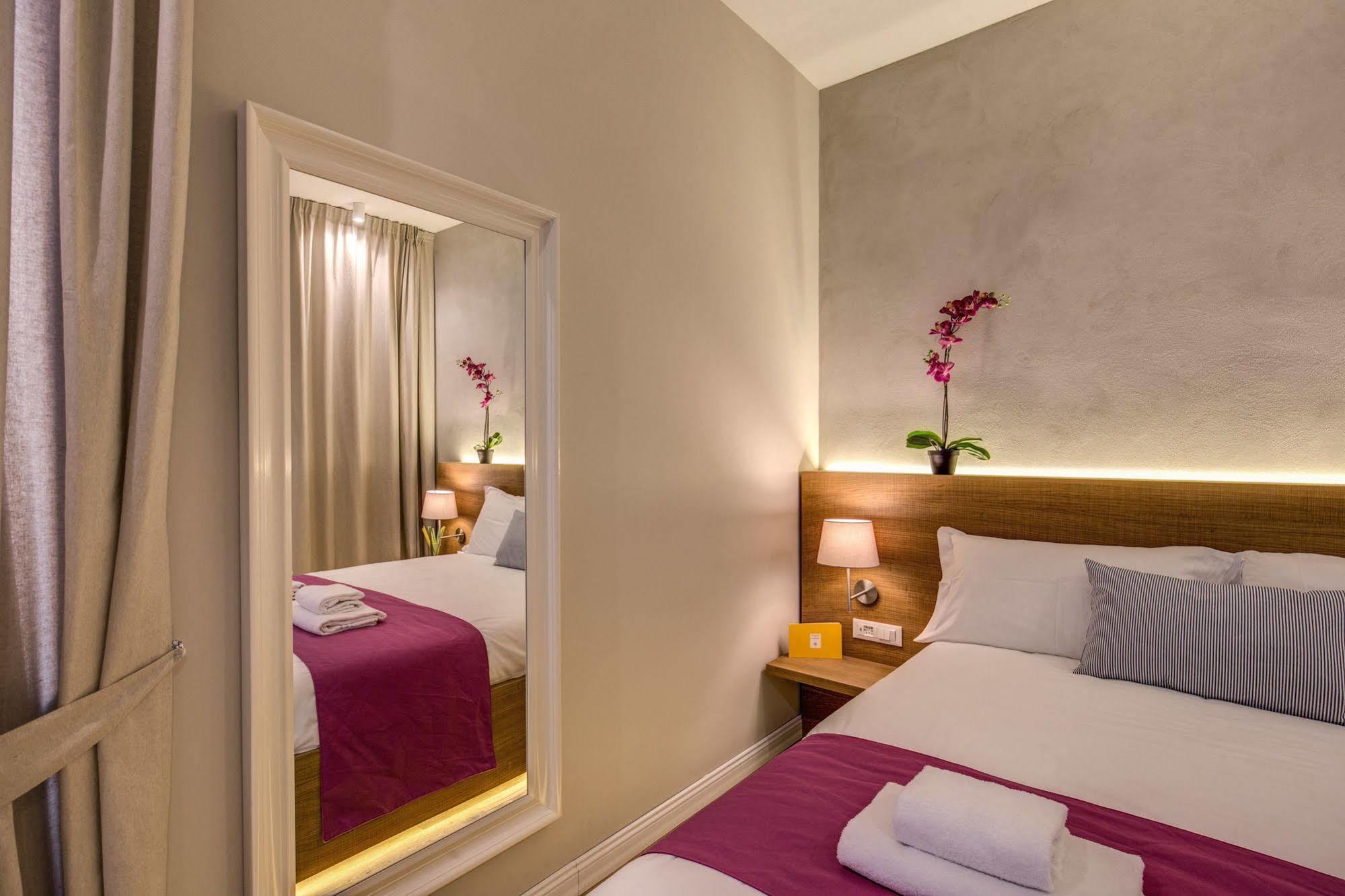 The Spanish Piazza Di Spagna Bed & Breakfast 2*